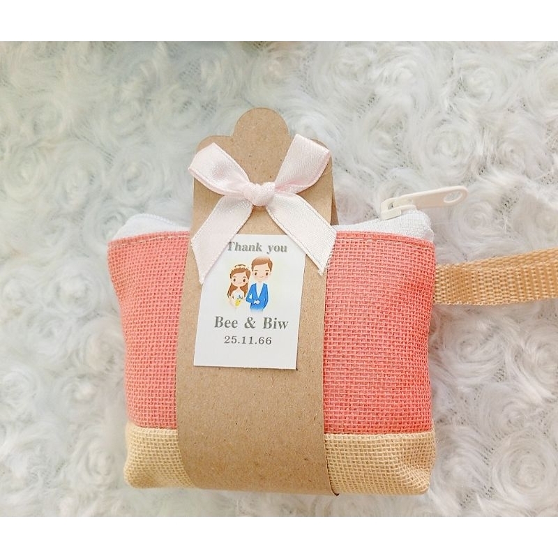 กระเป๋าใส่เหรียญเนื้อผ้ากระสอบ คาดกระดาษน้ำตาล ติดโบว์  🎉แถมสติ๊กเกอร์ ของชำร่วย - รูปที่ 2