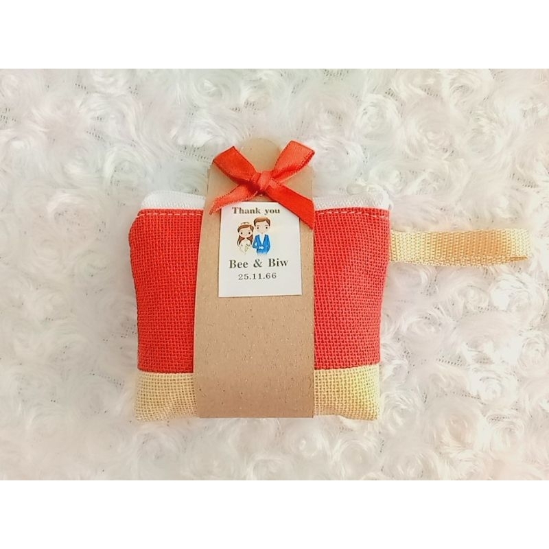 กระเป๋าใส่เหรียญเนื้อผ้ากระสอบ คาดกระดาษน้ำตาล ติดโบว์  🎉แถมสติ๊กเกอร์ ของชำร่วย - รูปที่ 3