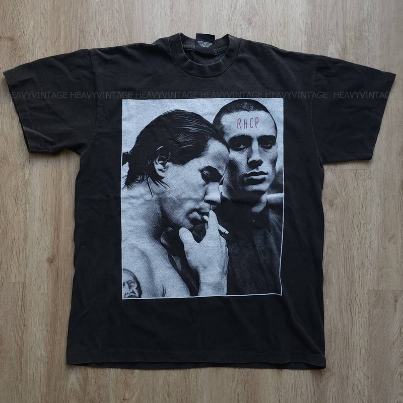REDHOT CHILI PEPPERS ฟอกไบโอ นุ่มมาก เสื้อทัวร์ วงร๊อค วินเทจ heavy vintage shirt