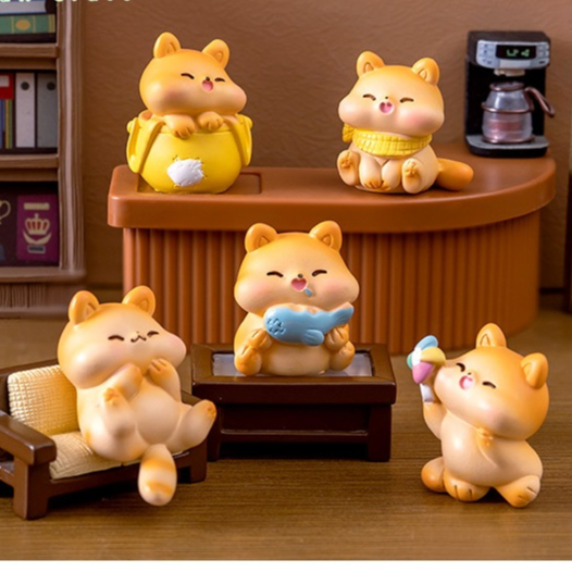 น้องแมวลายสีเหลืองขี้เล่น(ราคา/1ชิ้น)ตุ๊กตาแต่งบ้าน ตุ๊กตาแต่งสวน ของสะสม จัดสวนถาด พร็อพถ่ายรูป