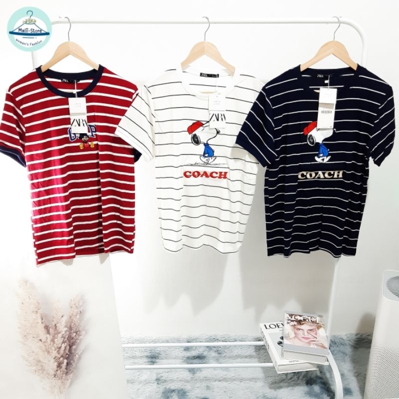 เสื้อยืดแฟชั่นเนื้อผ้าร่องใส่สบาย ดีเทลปักน่ารักมากๆ ใส่ได้ทุกโอกาส แนะนำมีไว้ติดตู้ไม่ผิดหวังน๊า
