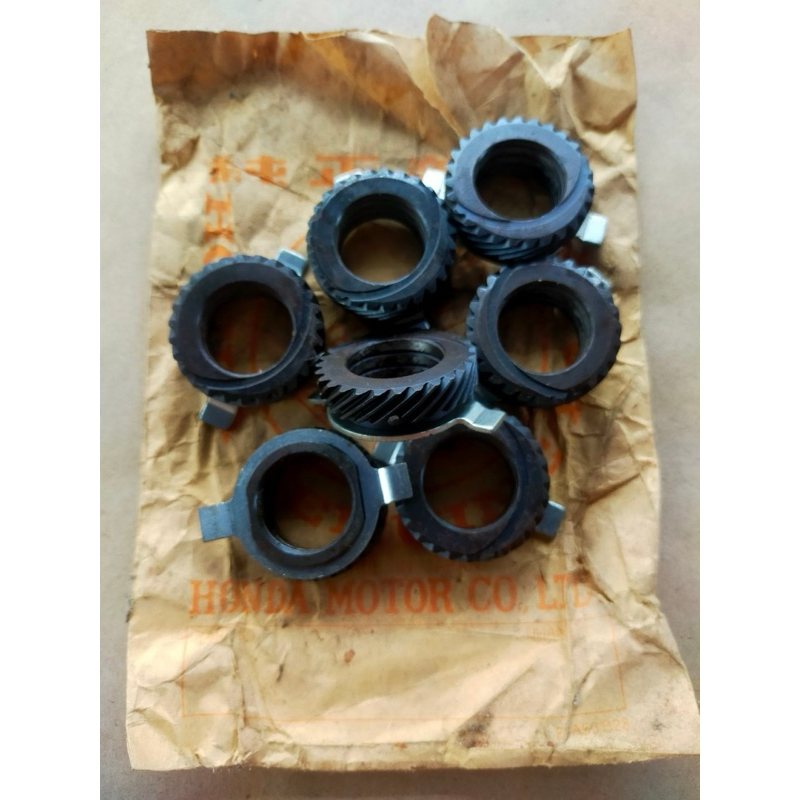 เฟืองไมล์ Honda CD125E SS125 CD125A แท้ใหม่
