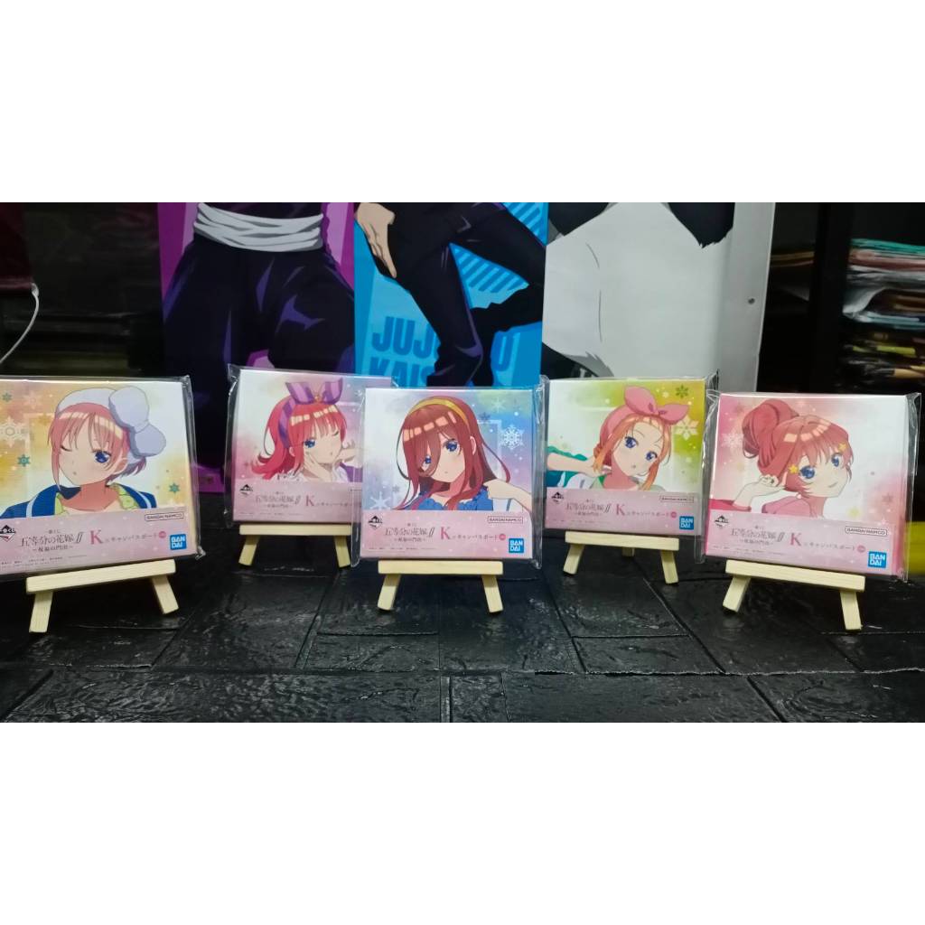 The Quintessential Quintuplets Ichiban kuji Canvas Board ของใหม่ในซีน แถมขาตั้งไม้