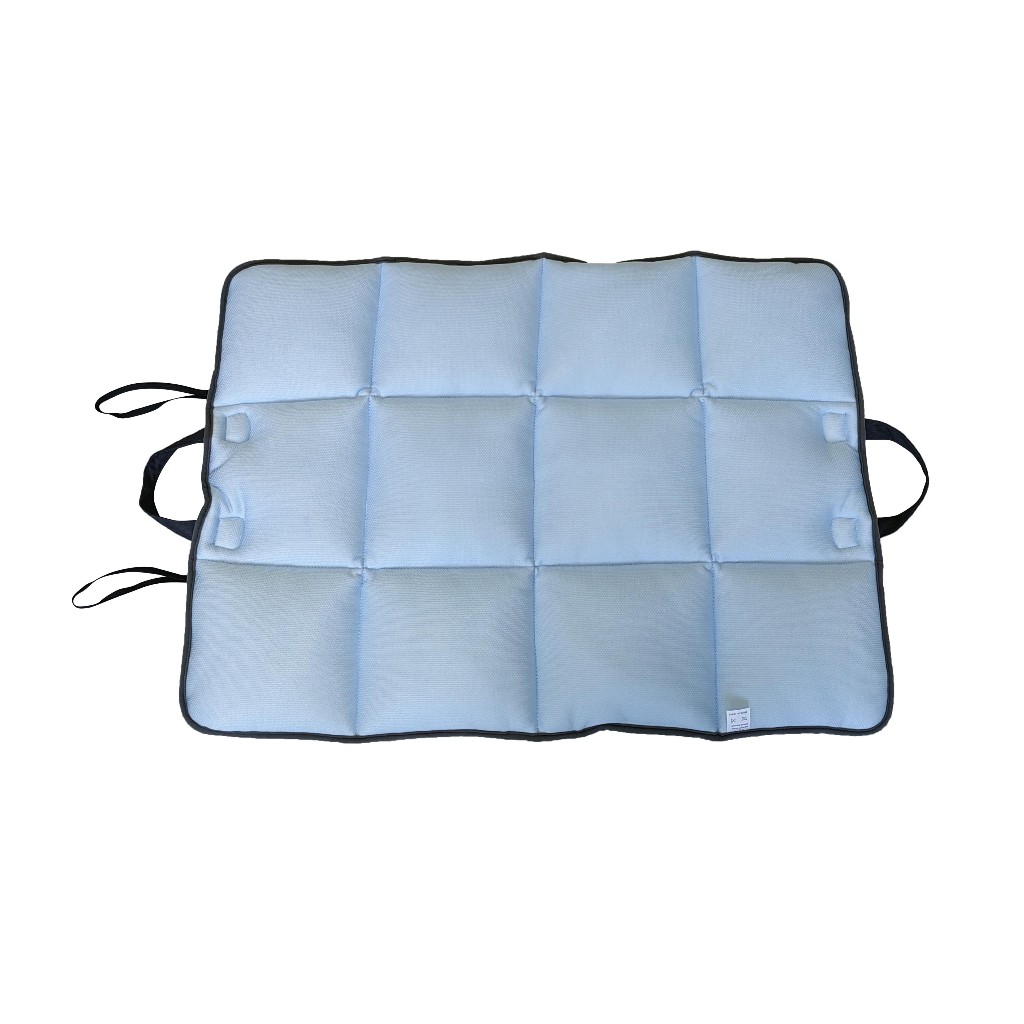 PANDO Pet Travel Cooling Fabric Mat  แพนโด้ เสื่อเย็นสำหรับสัตว์เลี้ยง