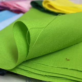 ผ้าคอตตอน ทีซี TC (ราคาต่อ 1 เมตร) แบบโทเร เนื้อนุ่ม มีหลายสี ใช้ทำ กระเป๋า ซันใน ผ้าเมตร ผ้าหลา เกรด AA