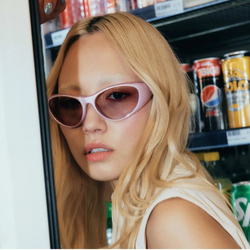 แว่นตากันแดด LE SPECS - DOTCOM 🖤🤍