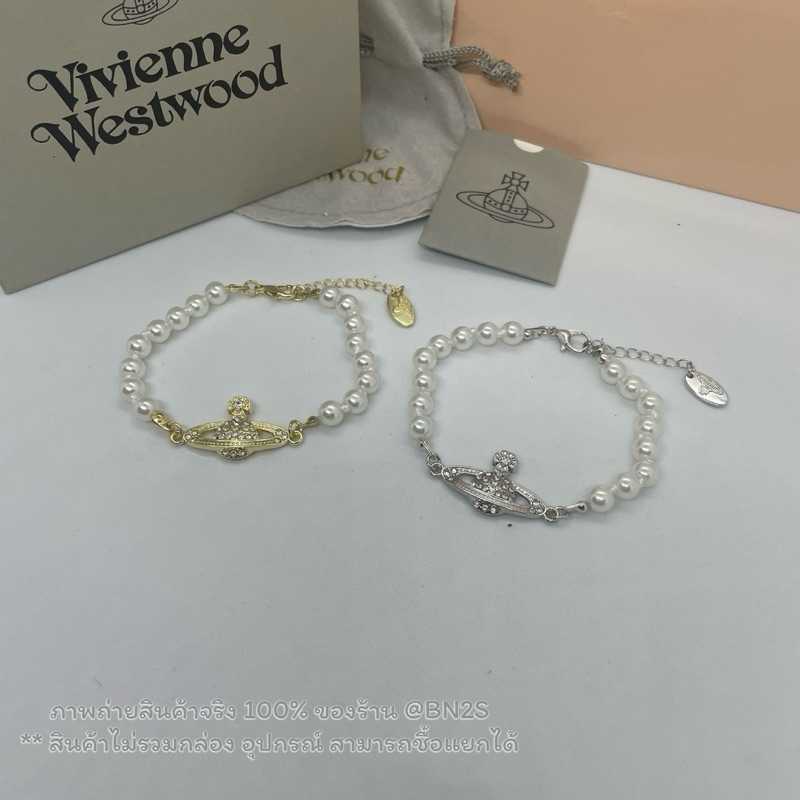 VIVIENNE WESTWOOD MINI BAS RELIEF PEARL BRACELET Hi end 1:1 สร้อยแขนไข่มุกวิเวียน จี้ฝังเพชรดาวเสาร์ อะไหล่เงิน - ทอง
