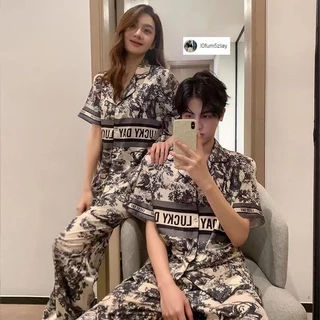 📣(ขนาดเท่ากันสําหรับผู้ชายและผู้หญิง) ชุดนอนสําหรับคู่รักl0fum5zlay， ผ้าซาตินเรียบ， หลากหลายรูปแบบ，ชุด 2 ชิ้น，M-2XL
