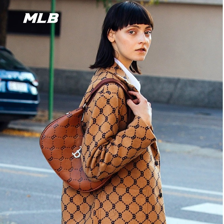 MLB กระเป๋าสะพายข้าง NY UNISEX CURVED CAPNY NEW YORK YANKEE แท้ 100%