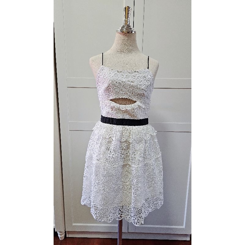 (New) Rosalind เดรส size L (32-28-38) เดรสลูกไม้สีขาวโรสริน ND34