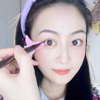 Y140 แผ่นซิลิโคน 3 in 1 ที่กั้นอายไลเนอร์ ปัดมาสคาร่า แต่งตา กันเลอะ คละสี