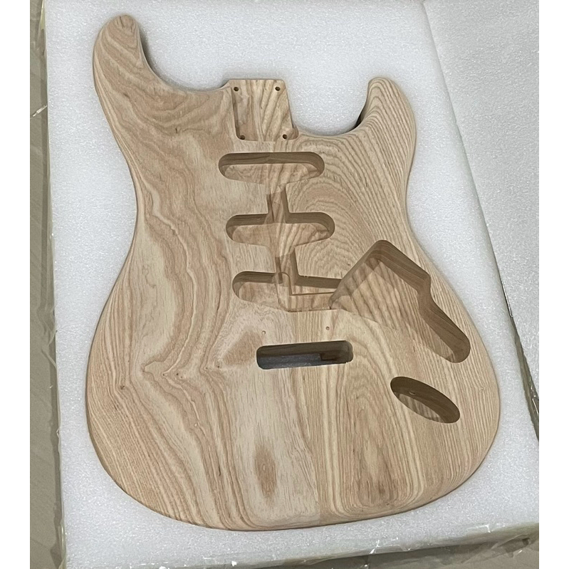 Guitar 2 Pieces Swamp Ash SSS ST Body