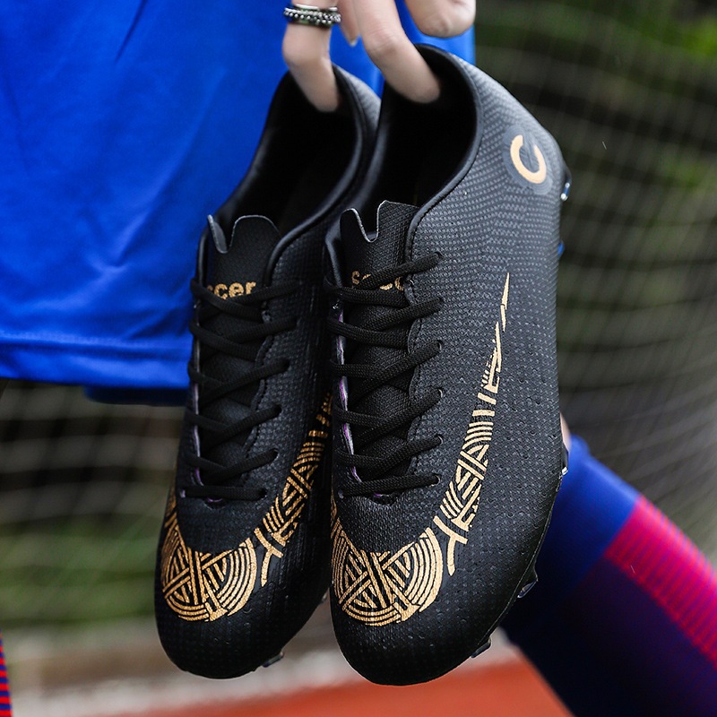 รองเท้าผ้าใบฝึกซ้อมฟุตบอลหนังคุณภาพสูงสำหรับผู้ชาย พื้นยางสีดำ สถานที่ที่เหมาะสม: พลาสติก พื้น กลางแจ้ง สำหรับวัยรุ่น