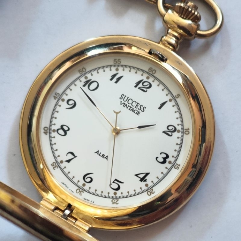 นาฬิกาพก Vintage Alba by Seiko หน้าขาว เรียบหรู ระบบถ่าน มือสอง สภาพสวย กระจกสวยใส