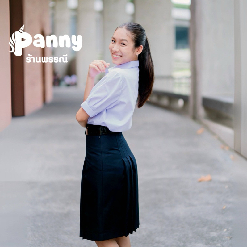 กระโปรงนักเรียนทรงแคบ Panny ตีเกล็ด 5.5 สีกรมเข้ม ผ้ามันลีวาย