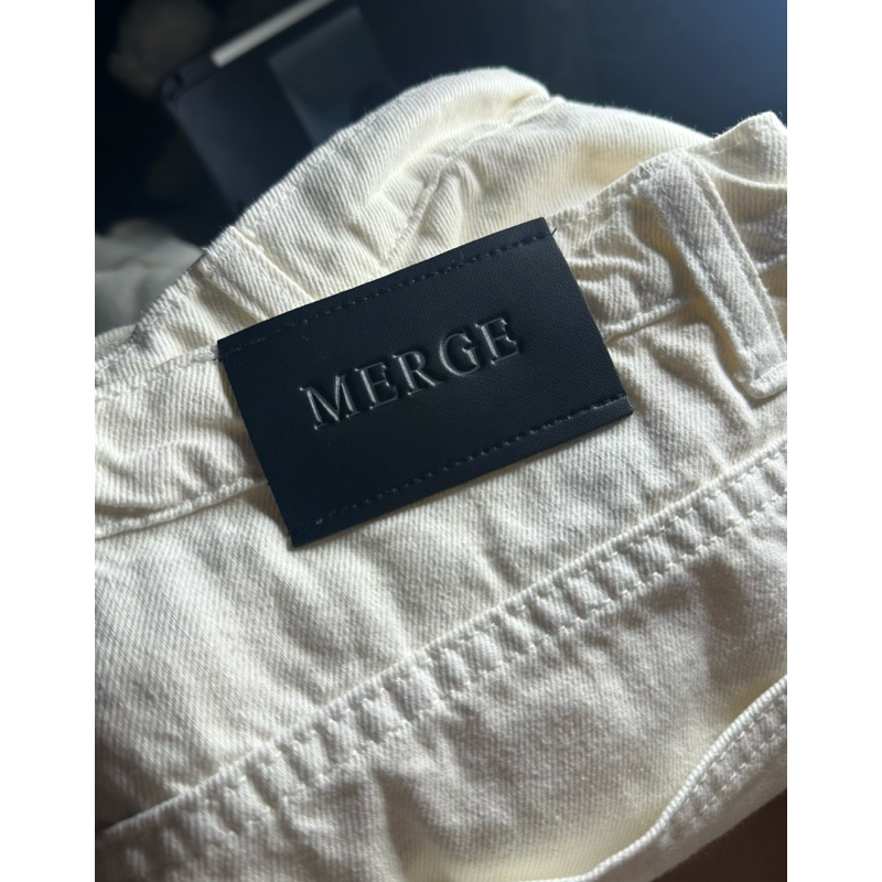 Merge Official - Signature Jeans 01