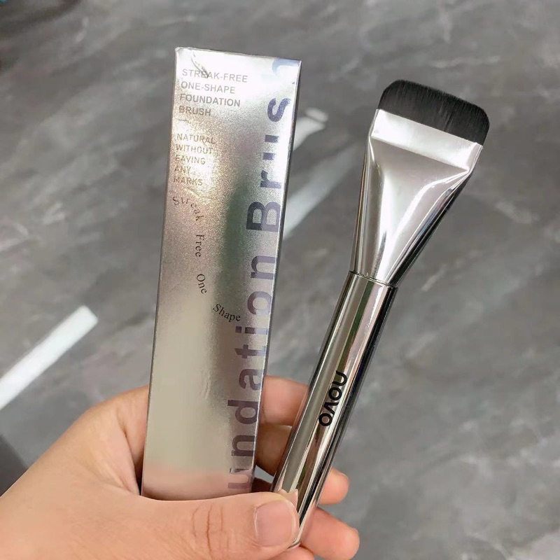 6179  刷 (ใหม่/แท้) NOVO แปรงลงรองพื้นหัวแบนพิเศษ Foundation Brush แปรงแต่งหน้า/เกลี่ยรองพื้น/คอนซีลเ