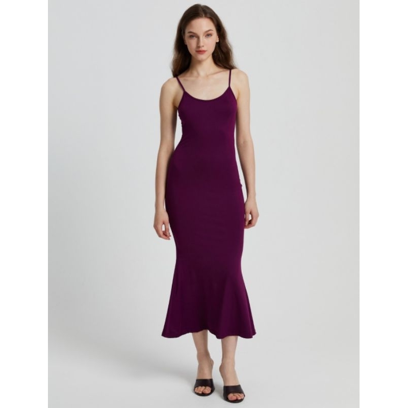 เดรสสีม่วงเข้ม รัดรูป sexy มือหนึ่ง เรียบ หรู ดูแพง ใส่ไปคาเฟ่ เดท ดินเนอร์ rooftop งานแต่ง งานbyeni