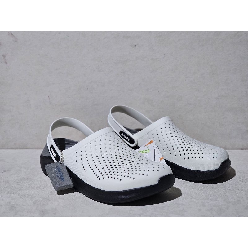 ส่งจากนครนายกCrocs LiteRideหิ้วนอก ถูกกว่าshop Crocs Literide Clogมีไซส์ 36 ถึง 46ใส่ได้ครบเทพ