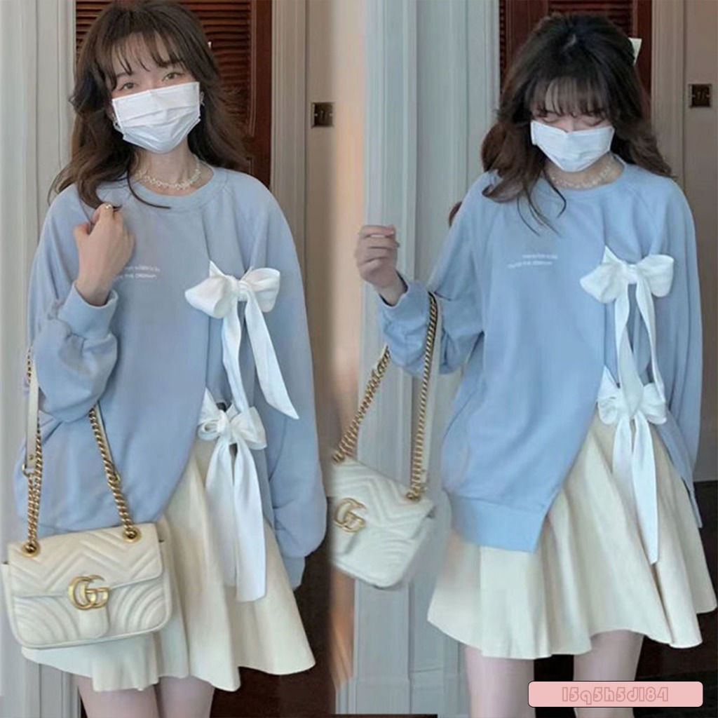 ชุดเซท2ชิ้น เสื้อแขนยาว+กระโปรงเทนนิส ทรงหลวม เนื้อผ้าหนานุ่ม น่ารักสไตล์​เกาหลี ดีไซน์โบว์น่ารัก