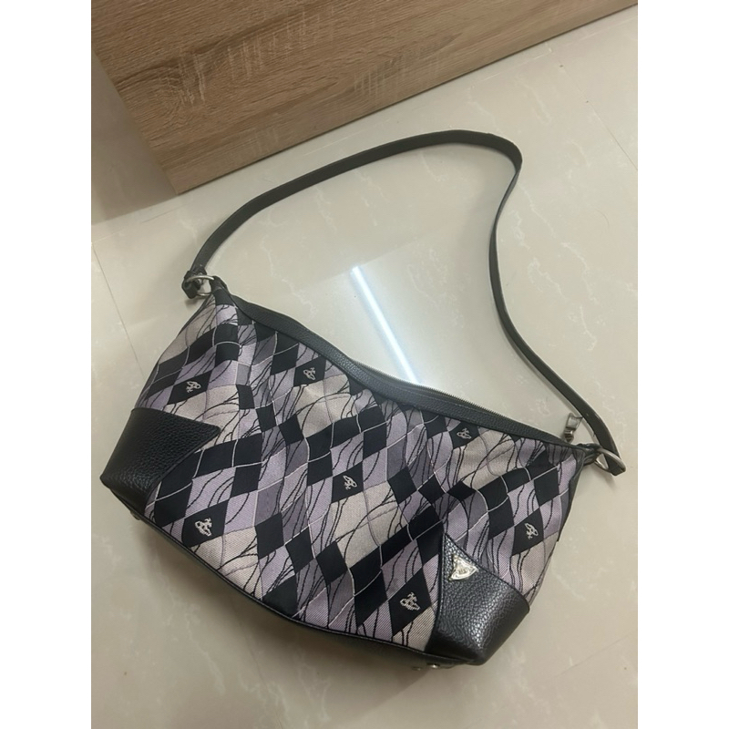 ของแท้💯กระเป๋า Vivienne Westwood Tartan Argyle Monogram Crossbody Bag