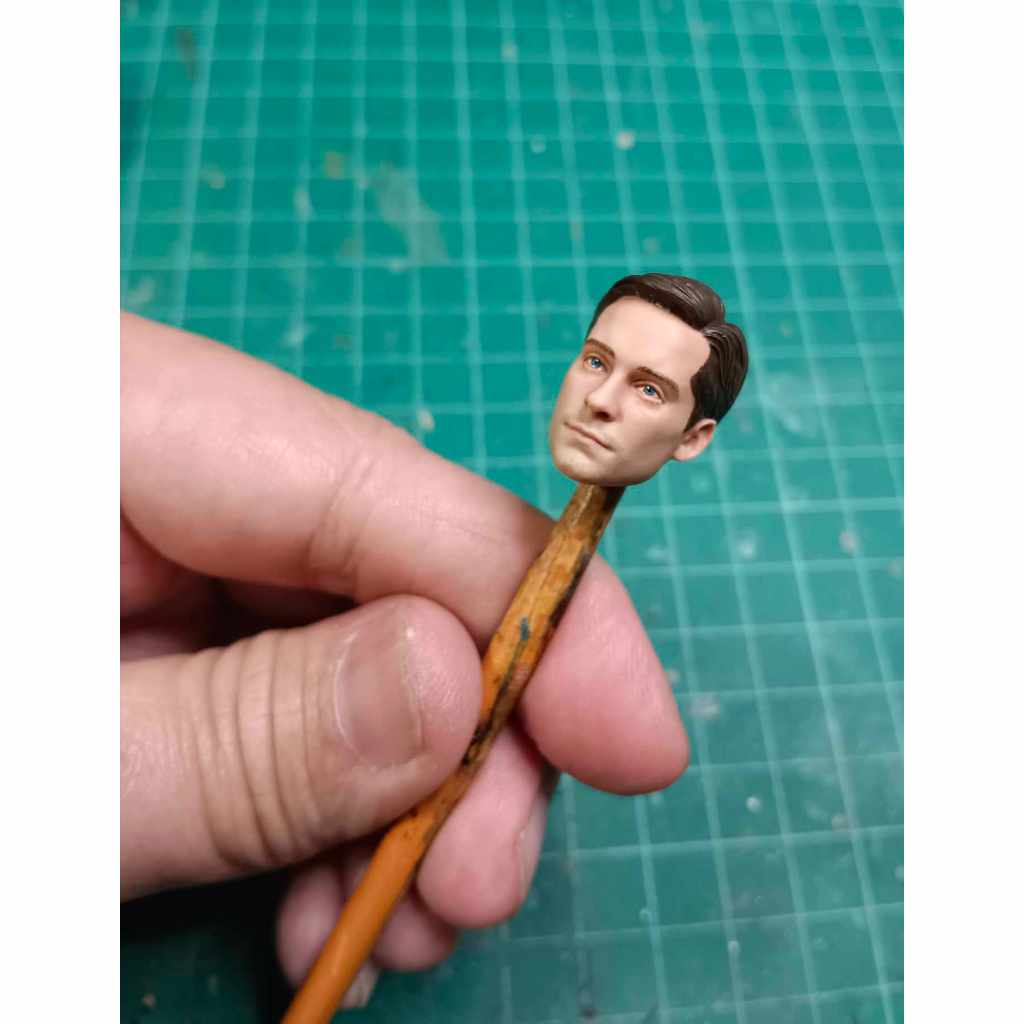 Tobey Maguire SpiderMan 1/12 Head Sculpt for Shf Mafex Mafex suit manipple suit custom figure