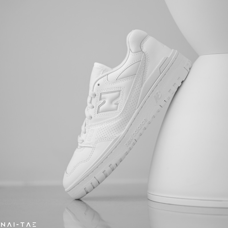 NEW BALANCE BB550WWW