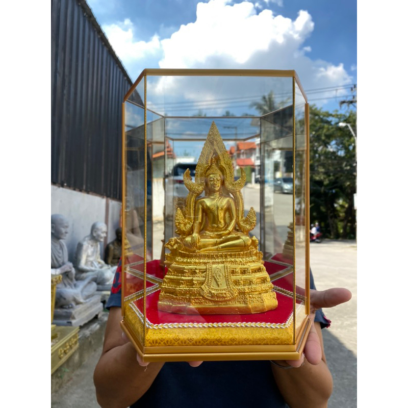 พระพุทธชินราช พร้อมตู้กระจก ตู้กว้าง7นิ้ว สูง10นิ้ว