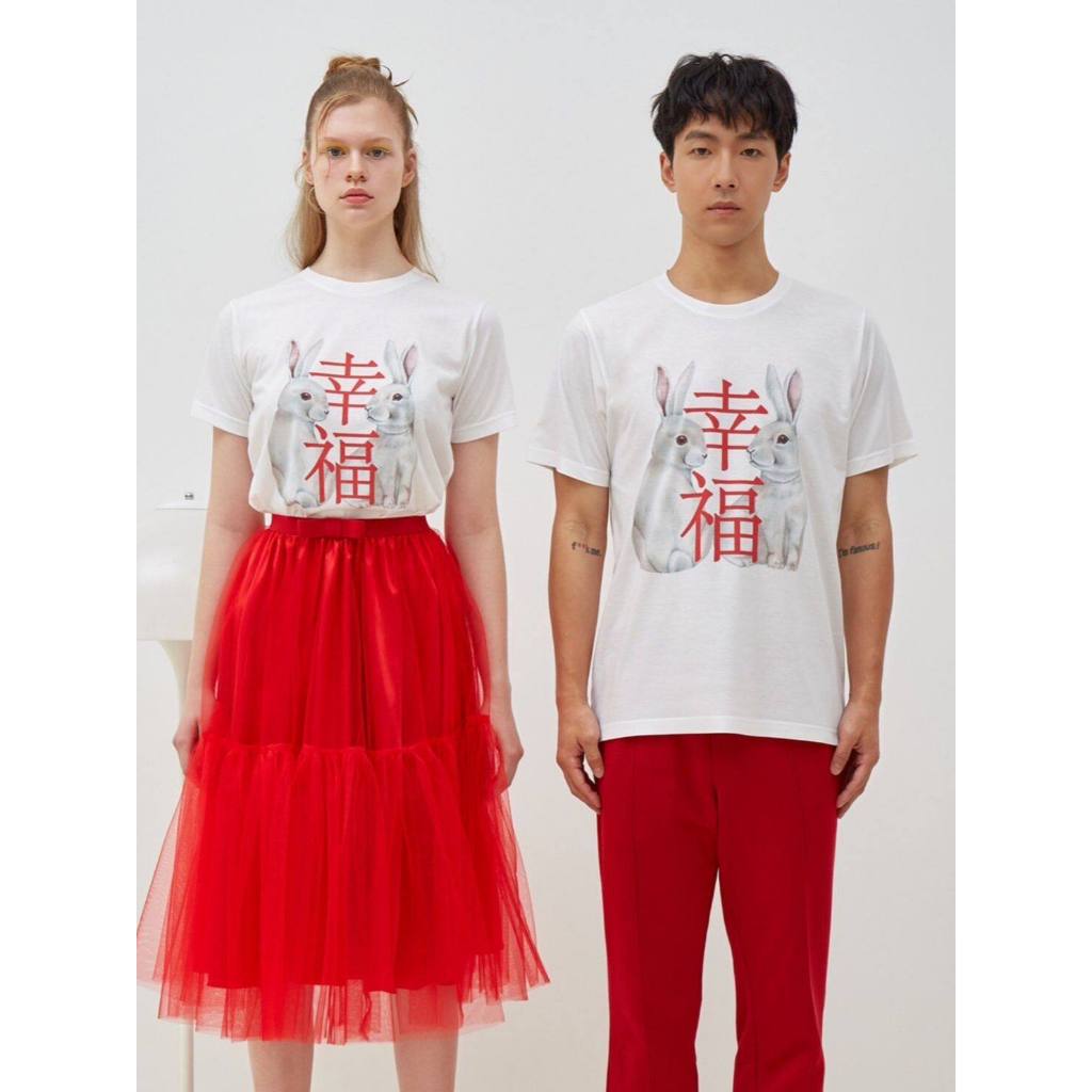 iCONIC WHITE RED FONT RABBIT COUPLE T-SHIRT NO.3 #7138 เสื้อยืด สีขาว คำแดง ลายกระต่ายคู่ แบบ3