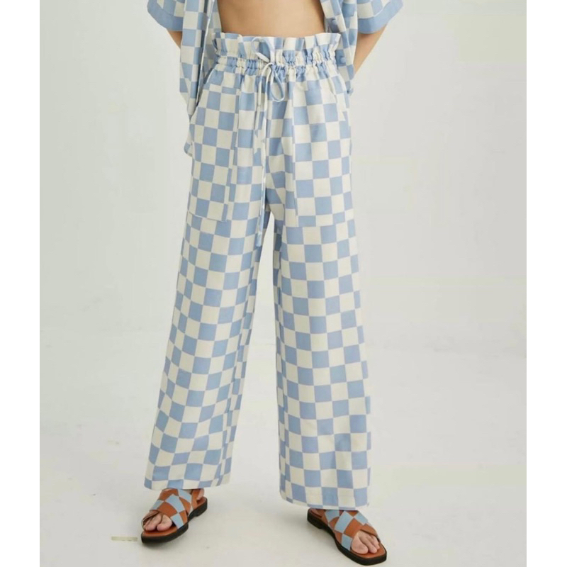 ส่งต่อ bnkbrand กางเกง