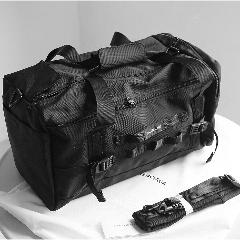 พรี​ ราคา5000 Balenciaga  Army Nylonกระเป๋าเดินทาง  size:25.5*44.5*20.5cm