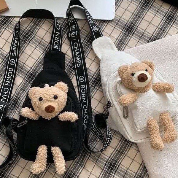 กระเป๋าคาดอกหมีน่ารัก (พร้อมส่ง)