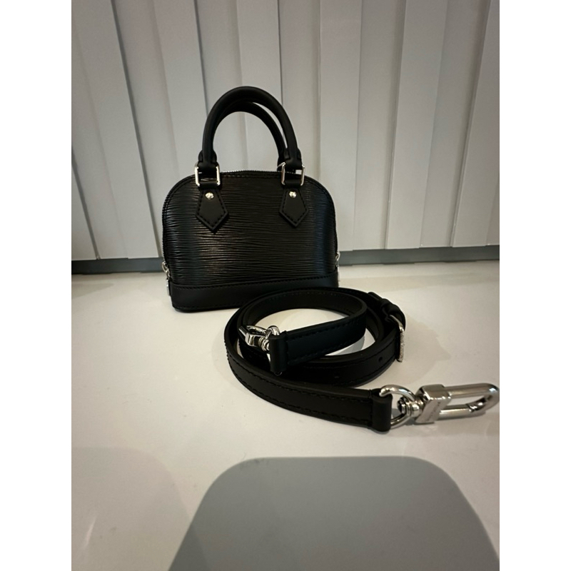 LV Alma Nano Epi Black SHW