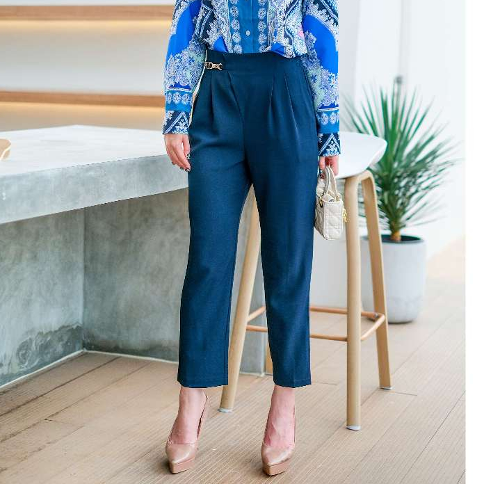 กางเกงทำงานแต่งอะไหล่ทองทรงสวยมากกางเกงแฟชั่น(5238)