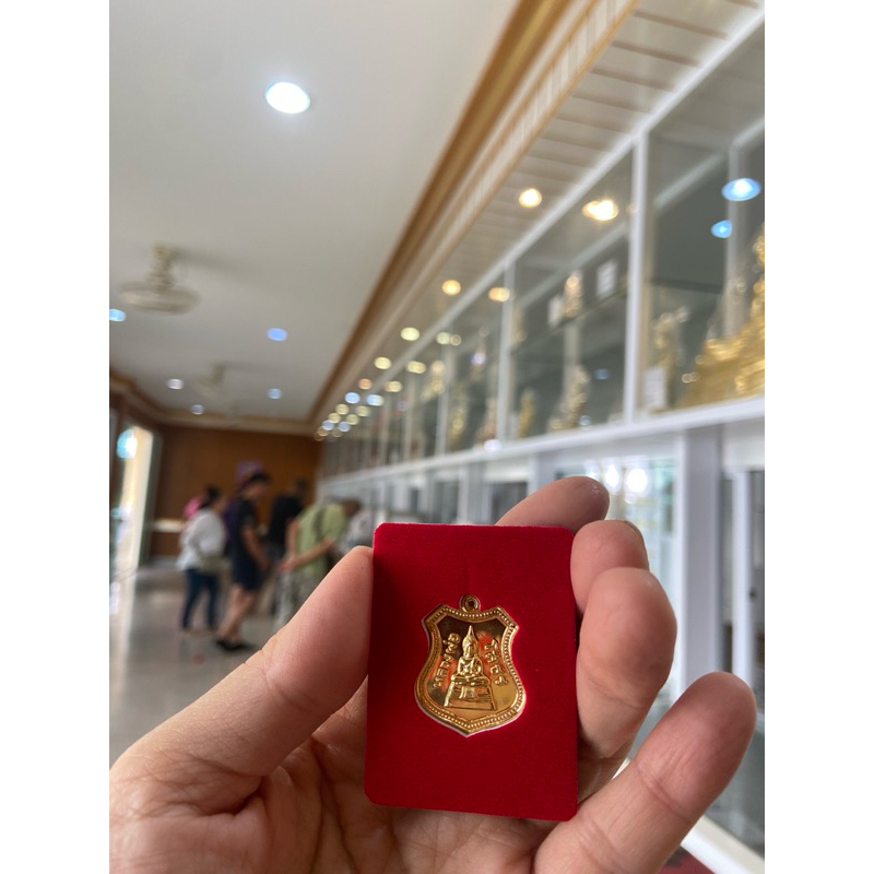 หลวงพ่อโสธร รุ่น 1 ปี 2566 ทองแดงชุบทองเงา งดงามมากค่ะ แท้จากวัดมีบิลให้ทุกองค์ ผ่านพิธีปลุกเสกทุกอง