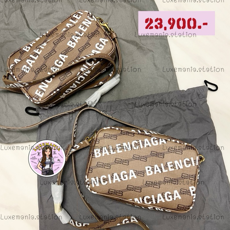 👜: New!! Balenciaga Camera Bag‼️ก่อนกดสั่งรบกวนทักมาเช็คสต๊อคก่อนนะคะ‼️