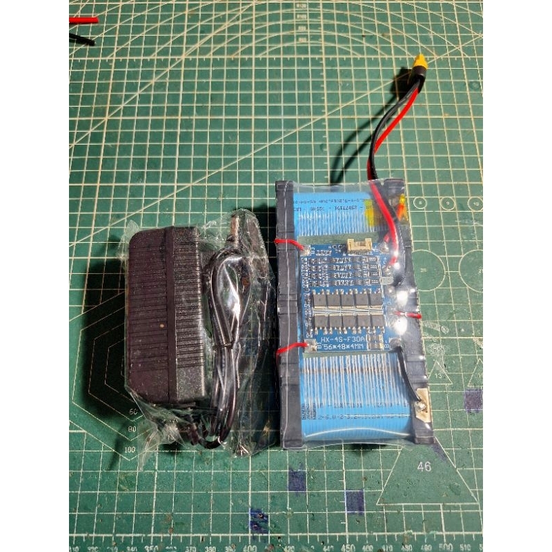 แบตlifepo4 4s 14.4v  6A