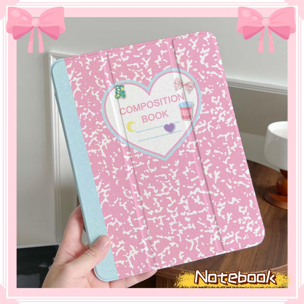 พร้อมส่ง Pink เคสไอแพด gen9 Air6 พร้อมที่วางปากกา Composition book case ipad Air5 MINI7 Pro11 2024