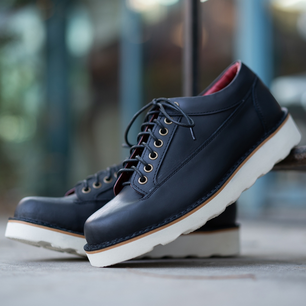 [รุ่นใหม่ 2024] Verns Leather รองเท้าหนังแท้ 100% รุ่น V68 มีให้เลือก 3 สี ดำ,น้ำตาล,ทราย