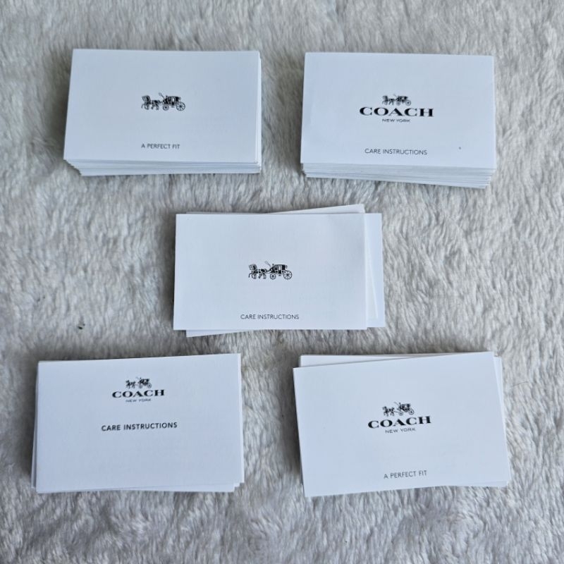 Care Card Coach สีขาว