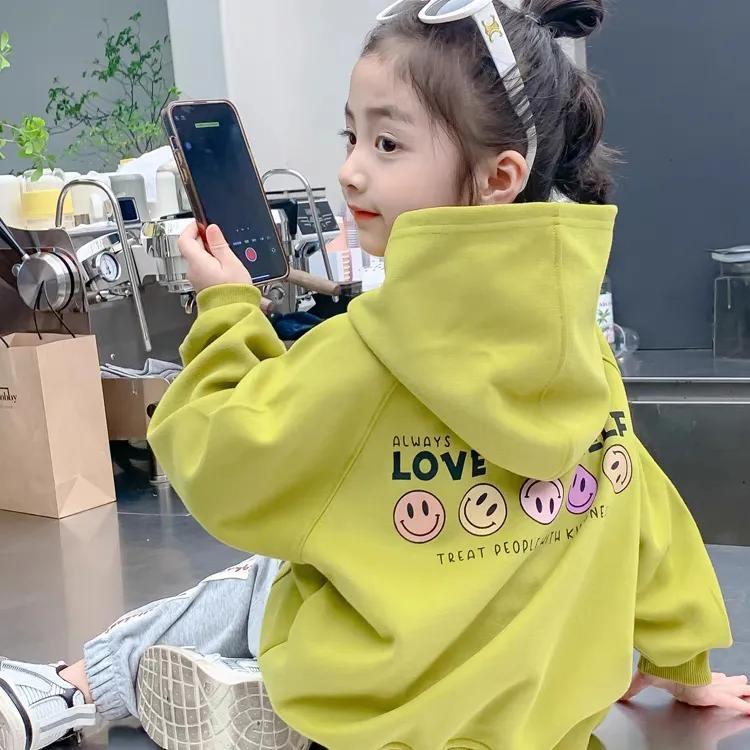 เสื้อกันหนาวฮู้ดเด็กผู้หญิงแขนยาวมีหมวกมีเชือกมีกระเป๋าฤดูหนาว แฟชั่นเด็กเสื้อแจ็คเก็ต 3สีไซส์100-150