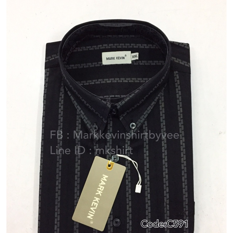เสื้อเชิ้ตลายทาง โทนสีดำ-ขาว แขนยาวนะคะ