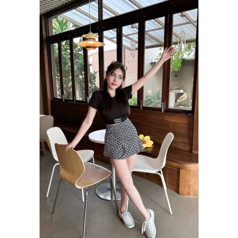 ชุดเซ็ทmiumiuกระโปรง งานฮิตติดกระแสงานน่ารัก