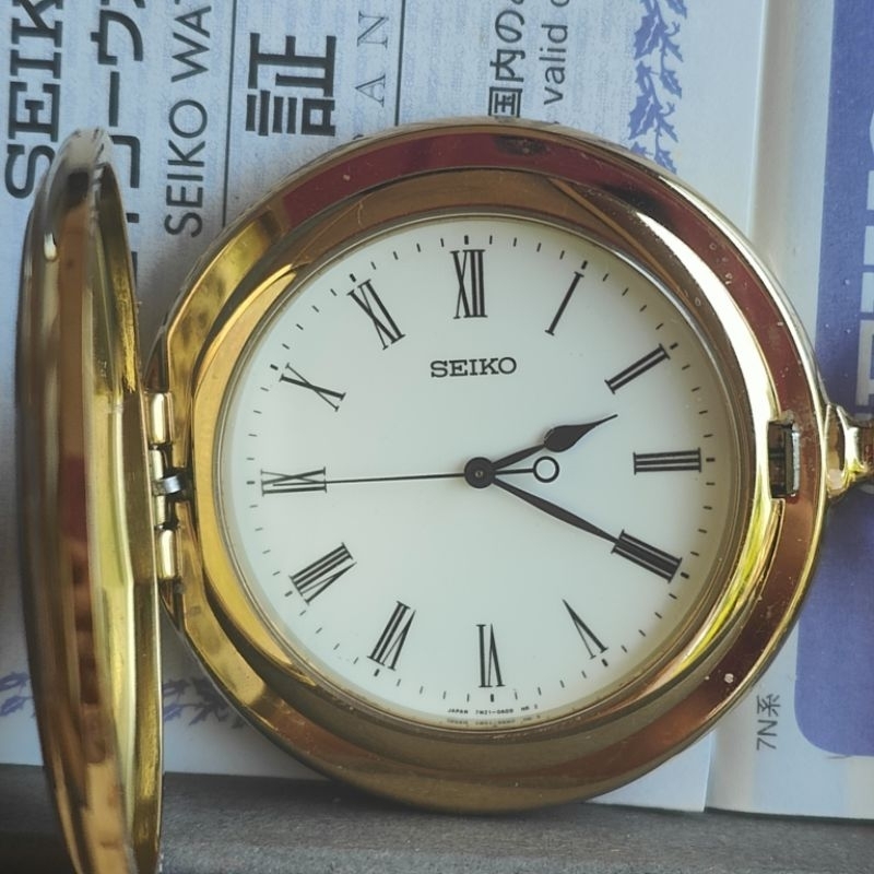 นาฬิกาญี่ปุ่น นาฬิกาพก Vintage Seiko Pocket Watch หน้าขาวหลักโรมัน เรียบหรู เก่าเก็บไม่ผ่านการใช้งาน พร้อมกล่อง ระบบถ่าน