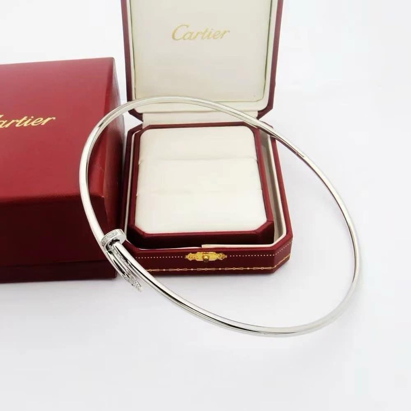 พร้อมส่ง สร้อยคอตะปูสีเงิน มีเพชร