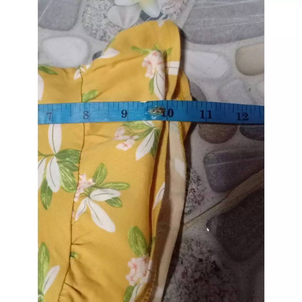 เสื้อยืดหญิงลายพิมพ์ดอกแขนสั้นชายระบาย ยูนิโคล่ thumbnail 5