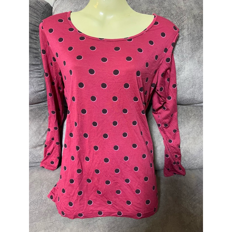 เสื้อฮีทเทค Uniqlo มือสองคอกลม ไซส์ L ใส่กันหนาวติดลบอุ่นสบาย