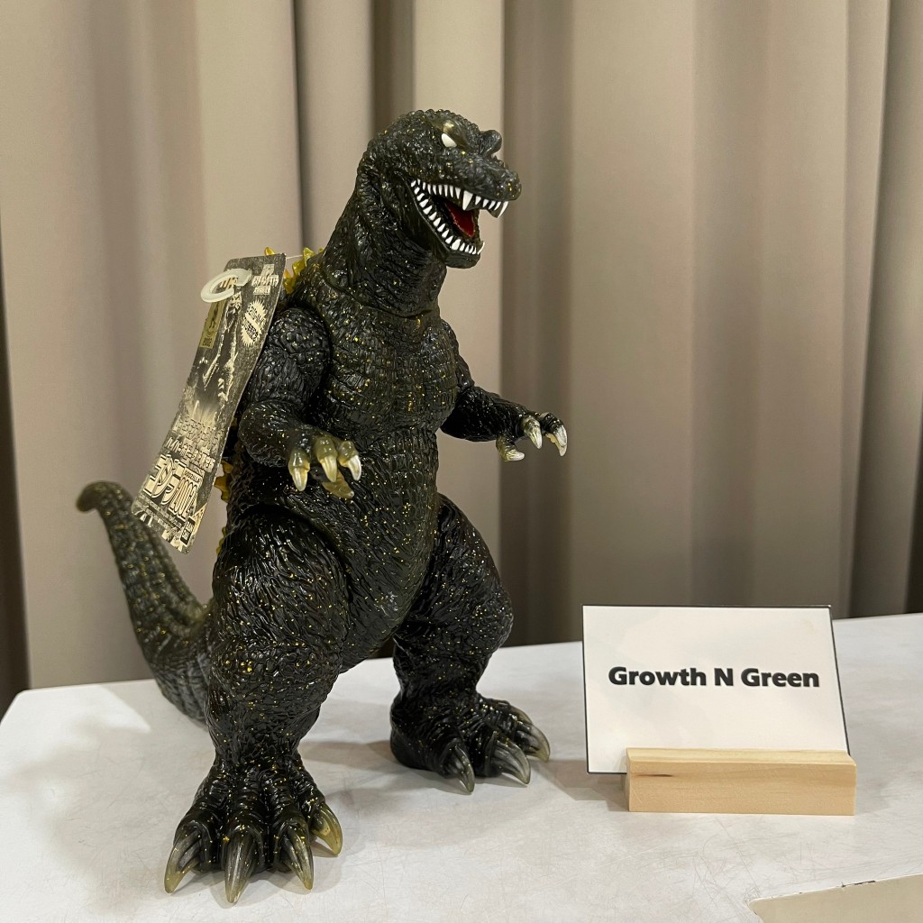 ก็อตซิล่า ซอฟ GMK 2001 ก็อตซิล่า Godzilla Mothra KingGhidorah บันไทแท้ งานเก่าหายาก มีแท็ก สีพิเศษ G