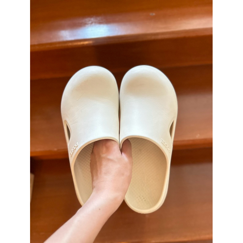 รองเท้าหัวโต Posee ของแท้ มือสองซักแล้วมีตำหนินิดหน่อย