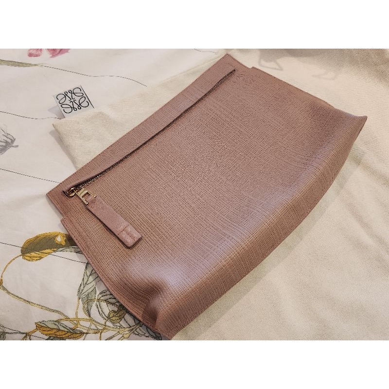 Loewe women Clutch Bag (Pink)